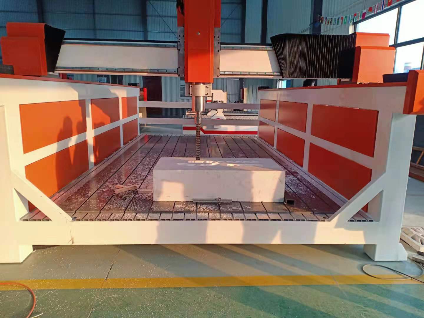 如何應(yīng)對(duì)解決雕刻機(jī)工作時(shí)的灰塵？