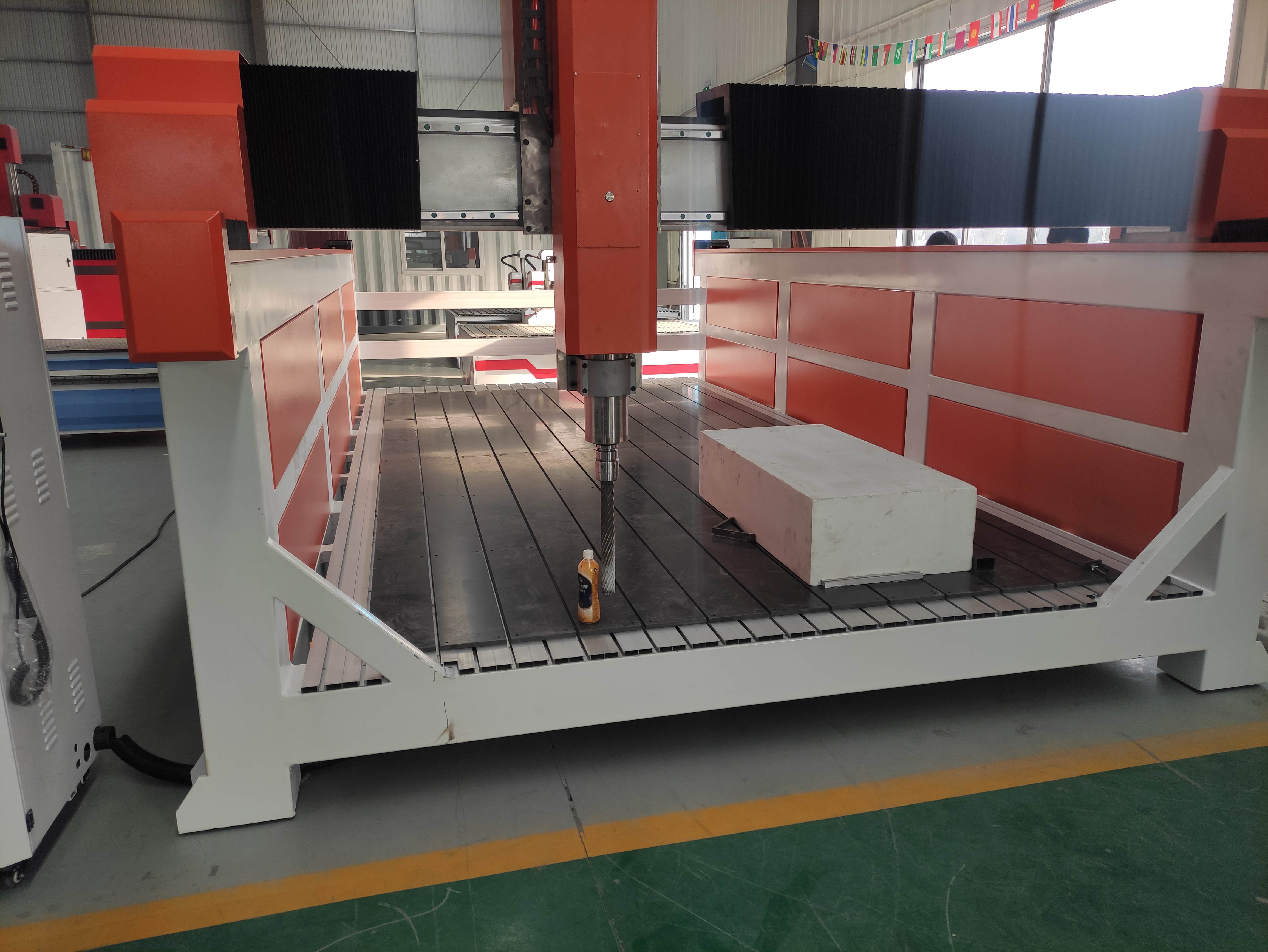 五軸雕刻機(jī)如何正確的選型呢？