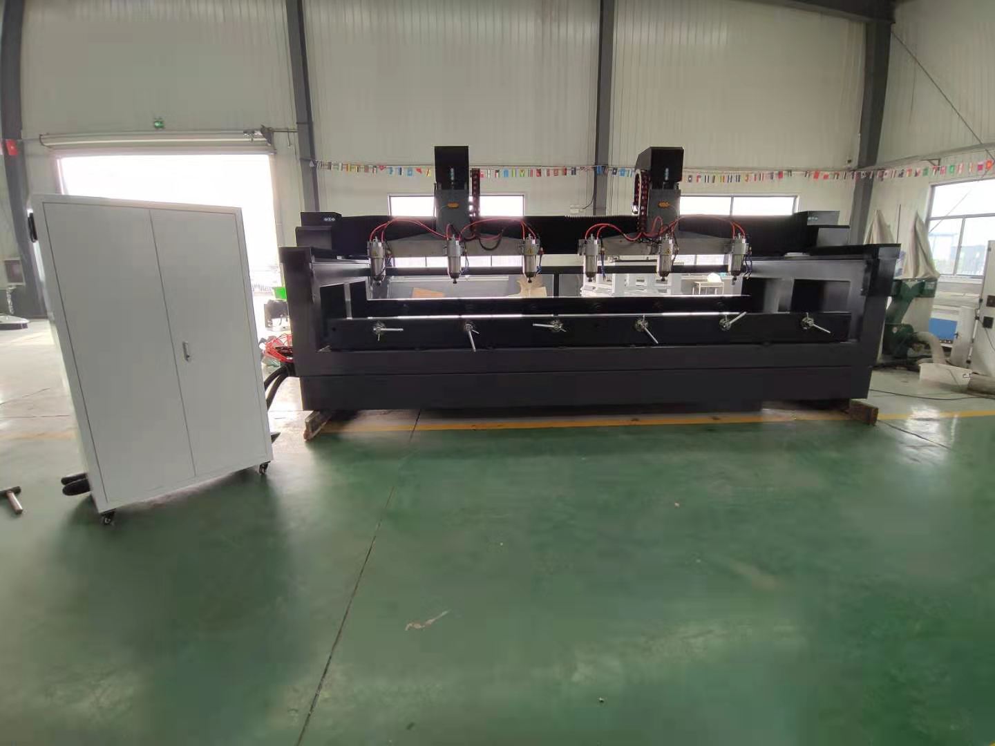 保麗龍泡沫雕刻機(jī)具體配置什么樣的驅(qū)動器合適 ？